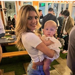 Meet your Posher, Madeline